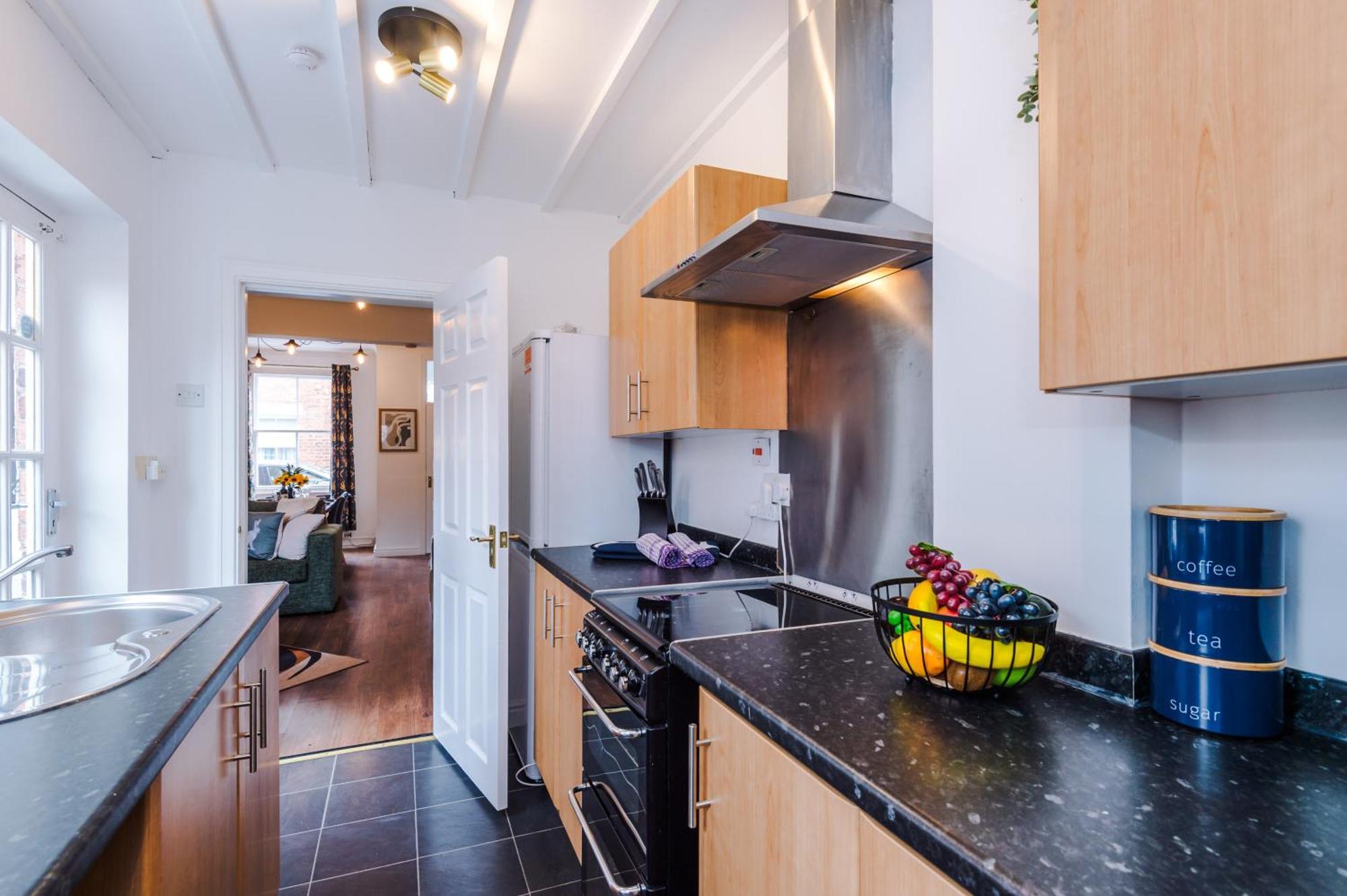 New! Stunning 2-Bed City-Centre Home In Chester By 53 Degrees Property - Ideal For Couples & Groups - Sleeps 6! Bagian luar foto