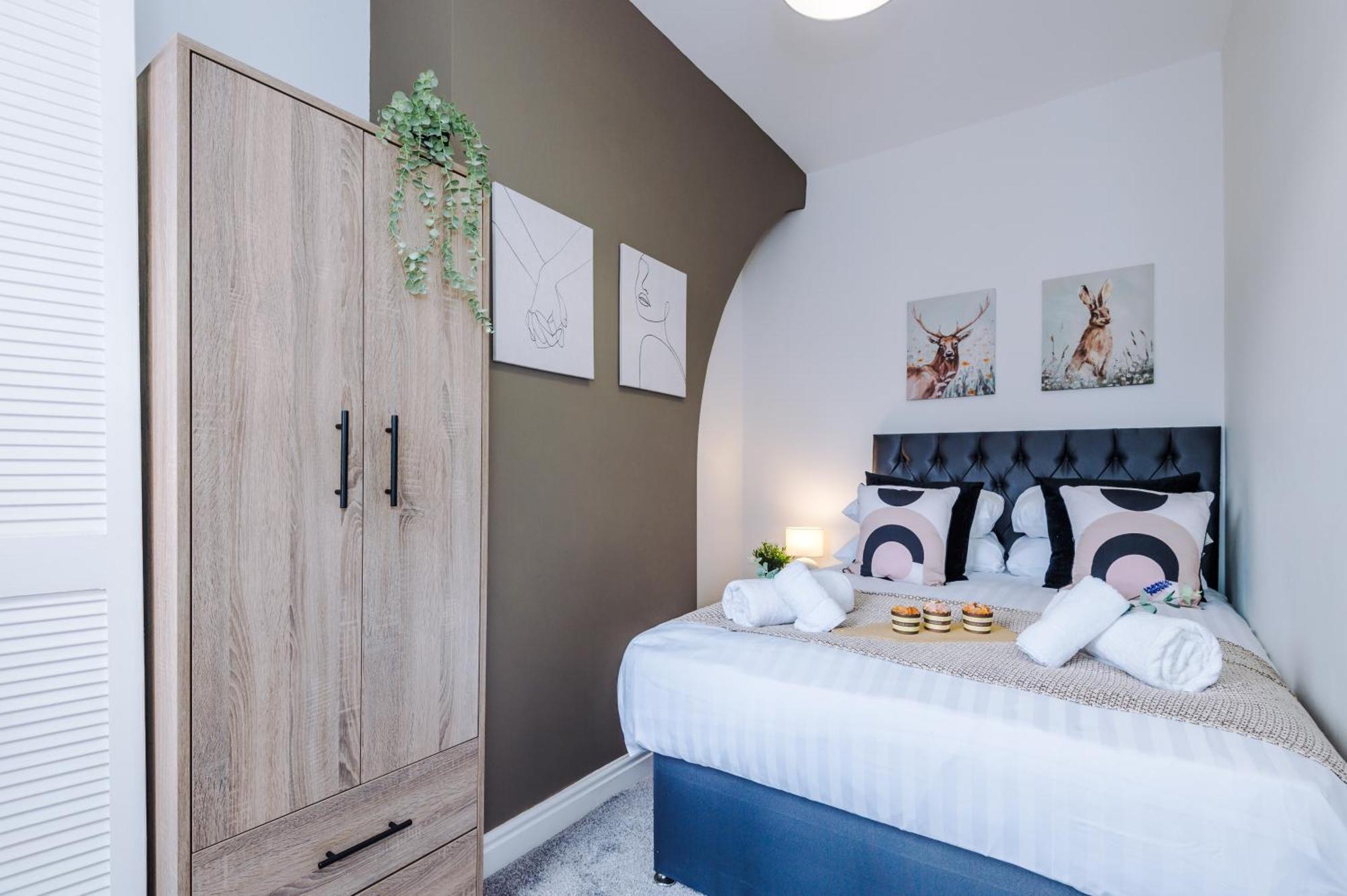 New! Stunning 2-Bed City-Centre Home In Chester By 53 Degrees Property - Ideal For Couples & Groups - Sleeps 6! Bagian luar foto